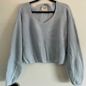 ABERCROMBIE & FITCH BLUE SWEATER SIZE S.